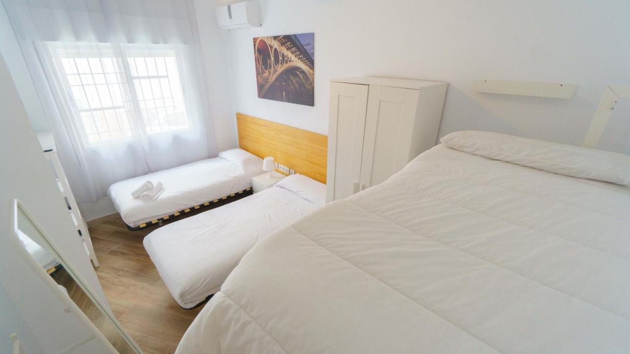 Rentalsevilla Espacioso Y Acogegor Apartamento De 3 * Séville