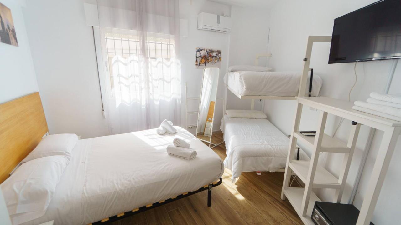 Rentalsevilla Espacioso Y Acogegor Apartamento De 3 * Séville