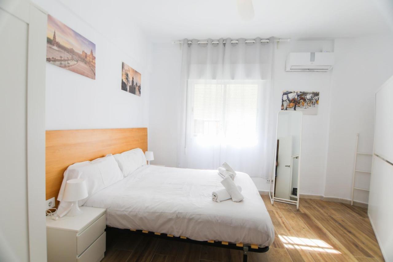 Rentalsevilla Espacioso Y Acogegor Apartamento De 3 Appartement