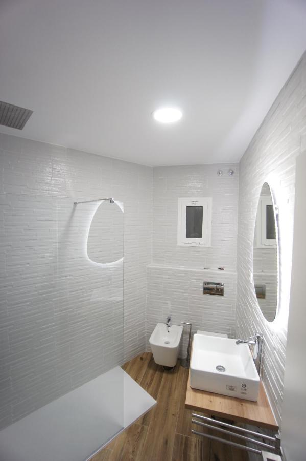 Rentalsevilla Espacioso Y Acogegor Apartamento De 3 Appartement *
