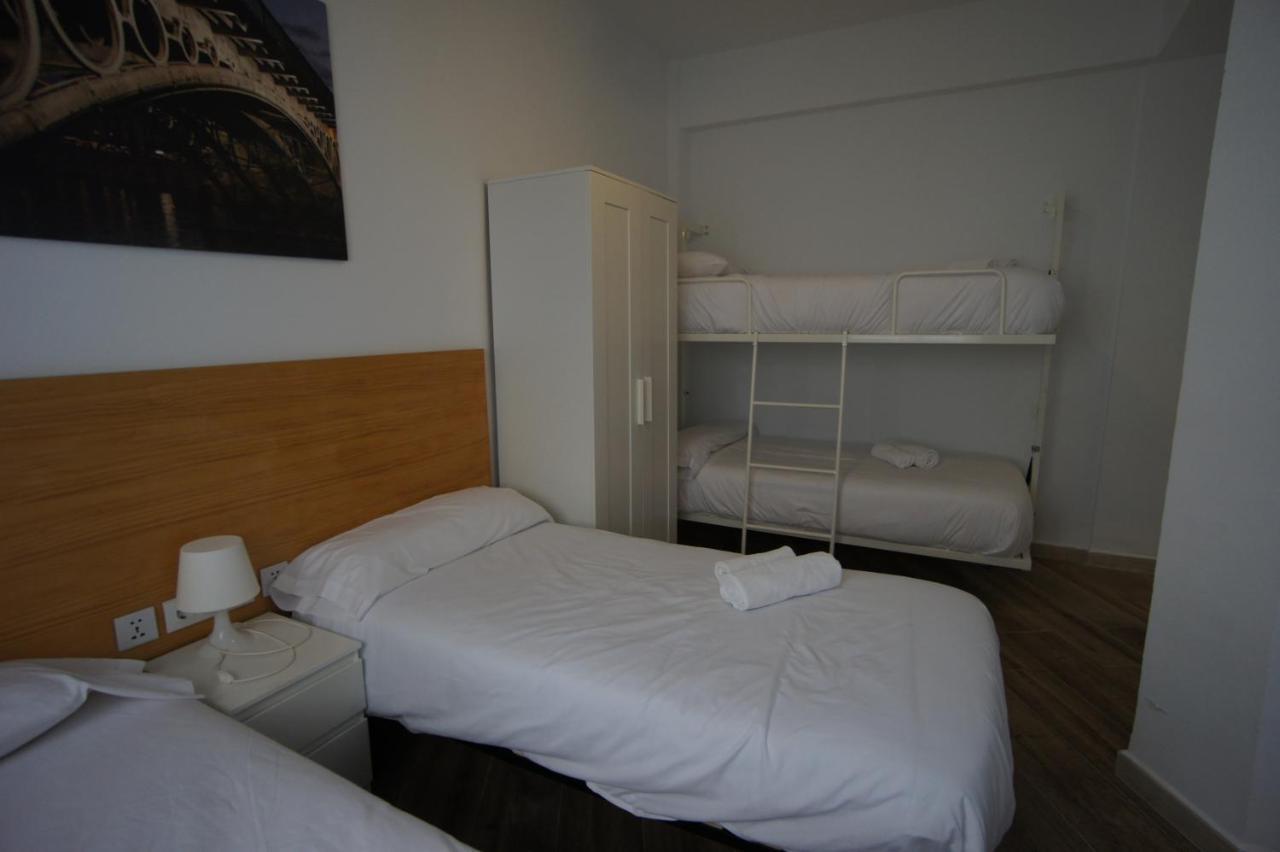 Rentalsevilla Espacioso Y Acogegor Apartamento De 3 * Séville