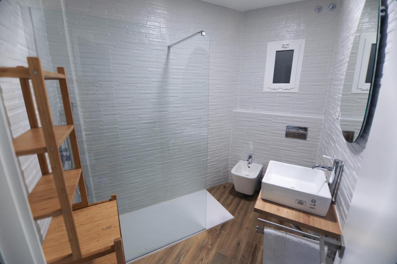 Rentalsevilla Espacioso Y Acogegor Apartamento De 3 * Seville